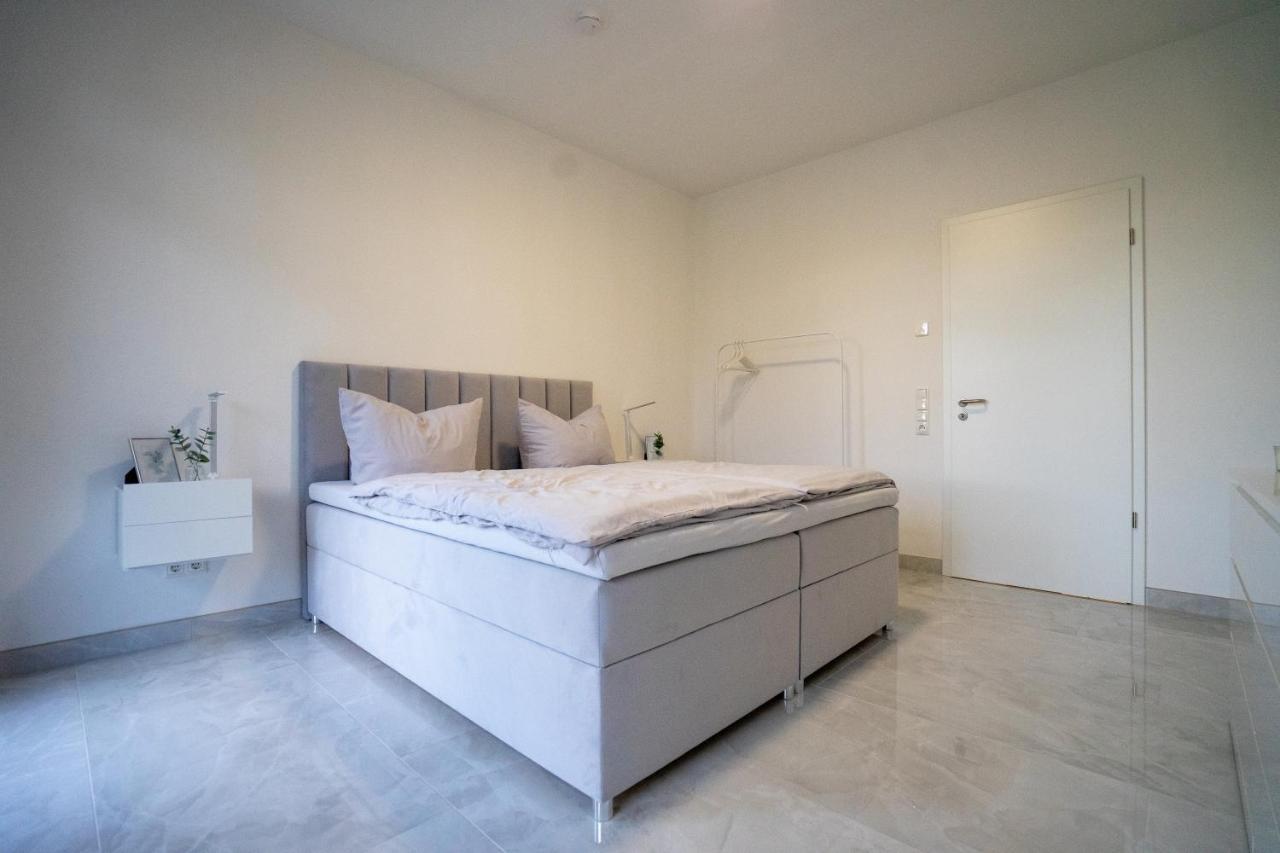 Tomkes Ferienwohnung Am See Rhauderfehn ภายนอก รูปภาพ